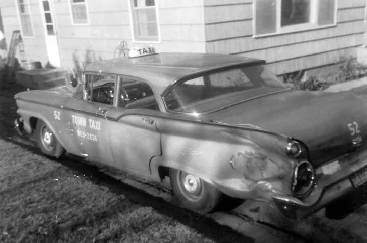 towntaxicrash1962web